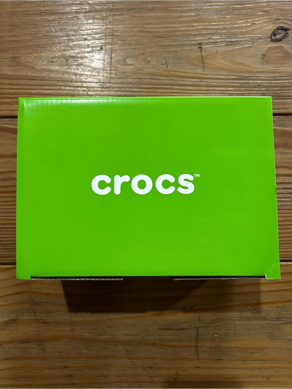 New in Box Kids Classic Hearts Crocs Pink Size C9
